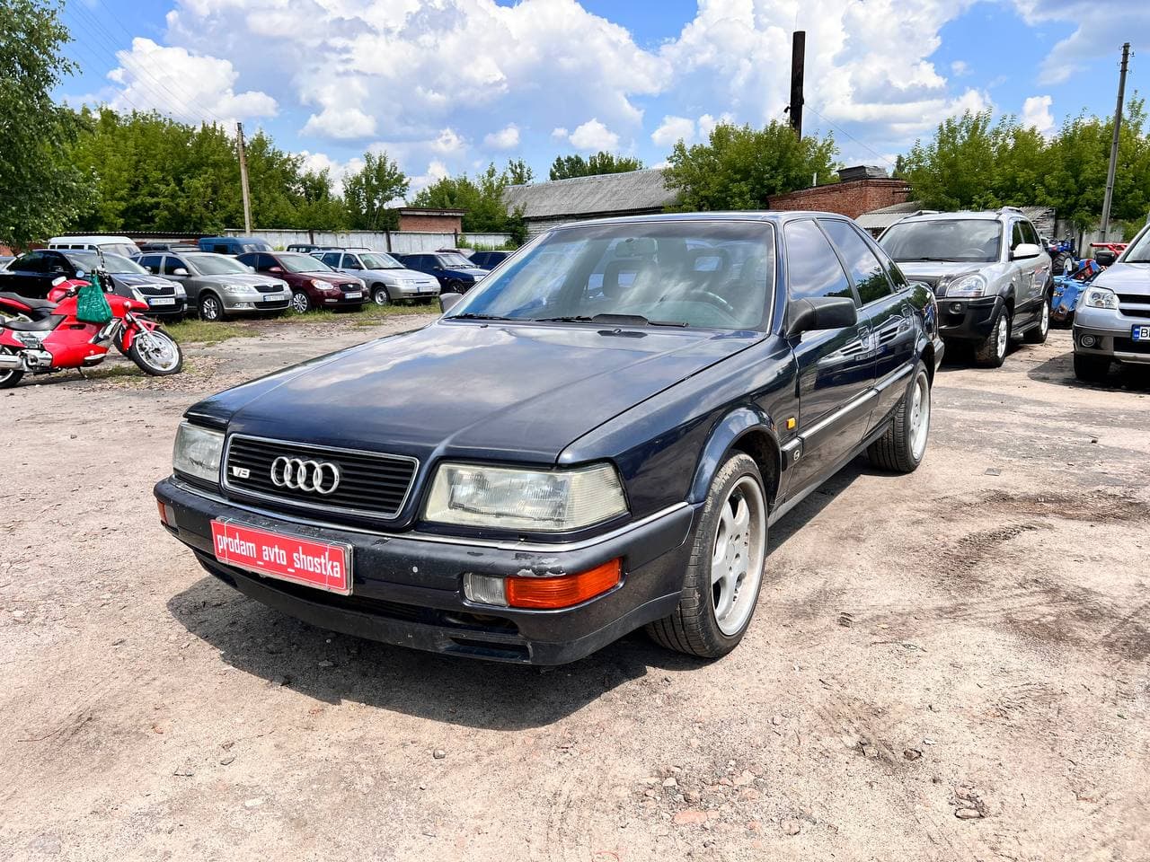 Audi V8 1990