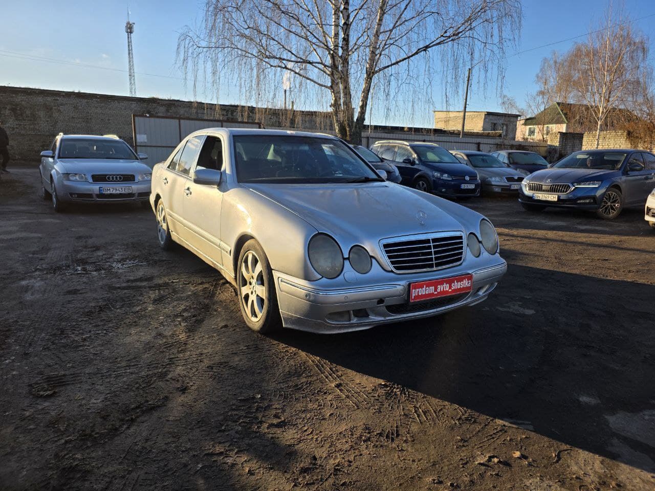 Mercedes-Benz W211 2001